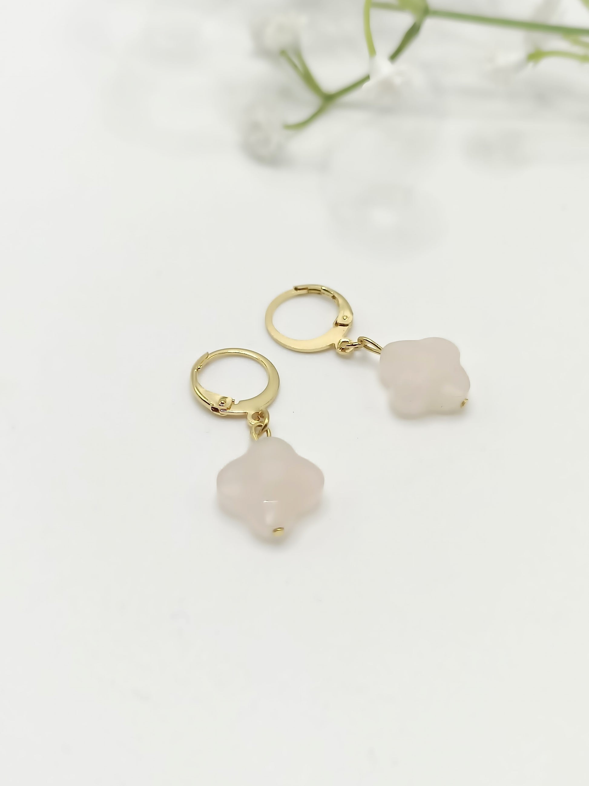 Boucles d'oreilles dormeuses 24K et pierres naturelles, aventurine rose