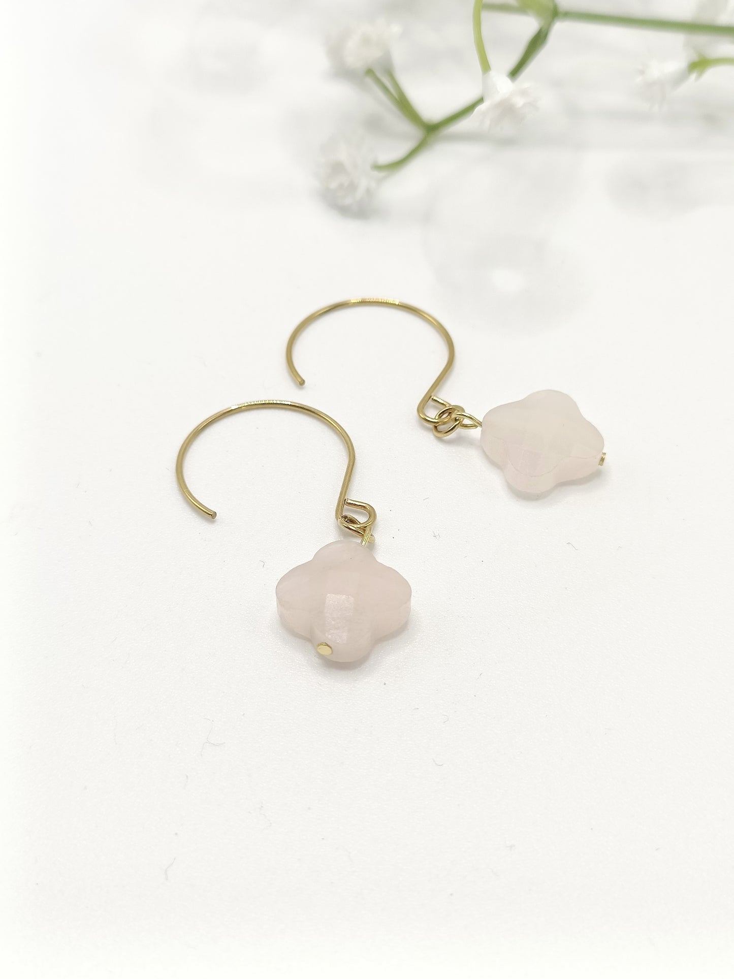 Boucles d'oreilles dorées, style créole en acier inoxydable et pierres naturelles, aventurine rose