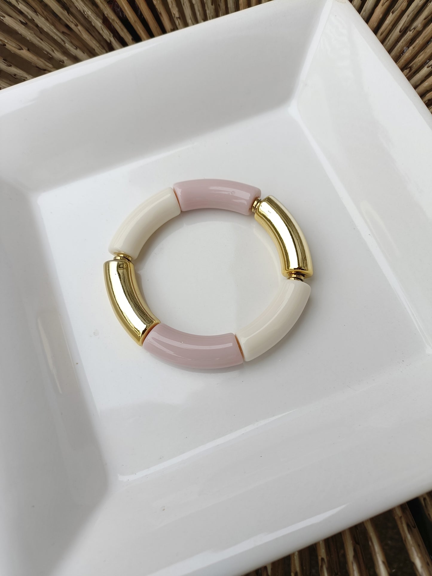 Bracelet tubes XL rose pâle, blanc cassé et doré, rondelles dorées en hématite